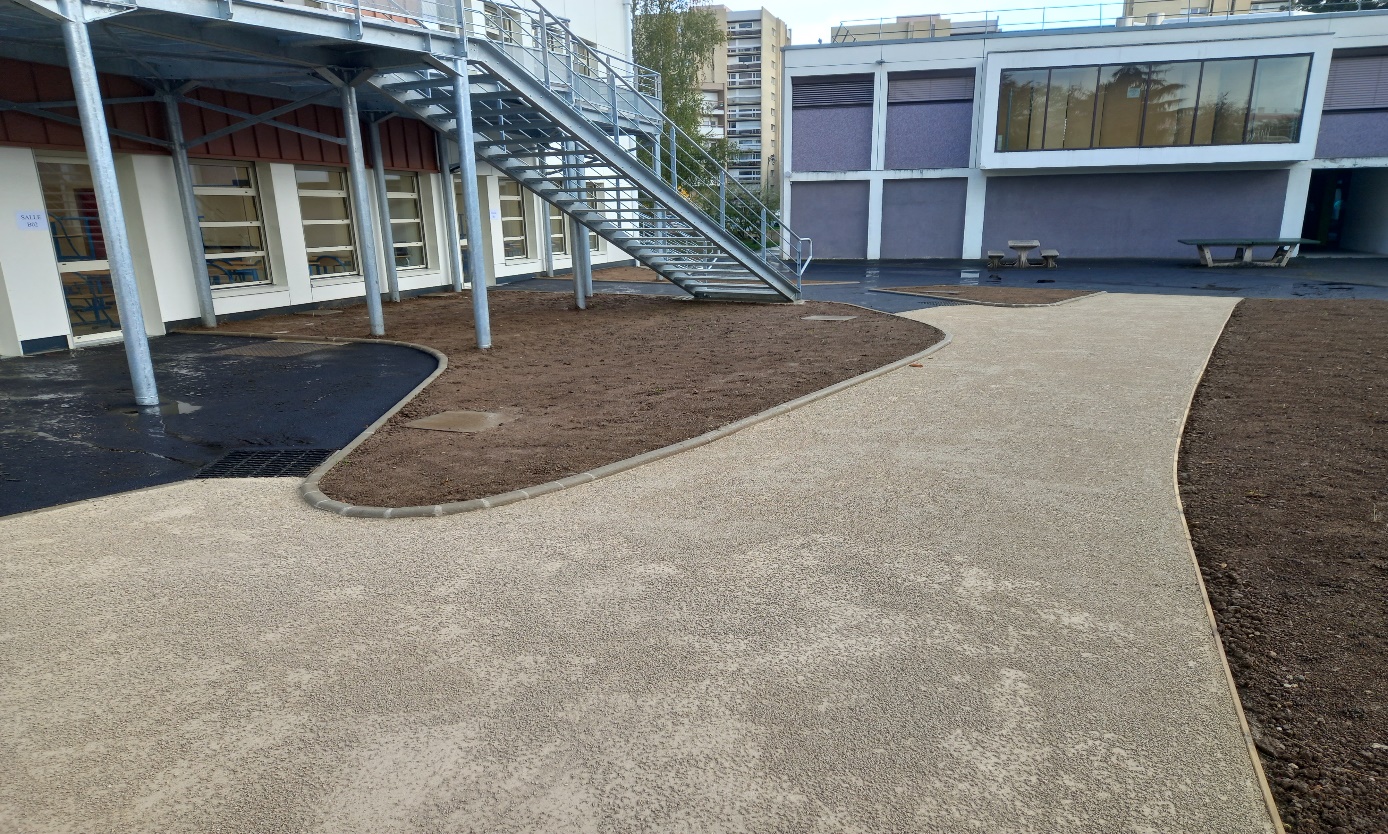 Entreprise familiale de Travaux public, voiries, réseaux divers & maçonnerie en Ile-de-France | S3R dans les Yvelines 78 Travaux de VRD et d’aménagement extérieurs à Epinay sous Sénart
