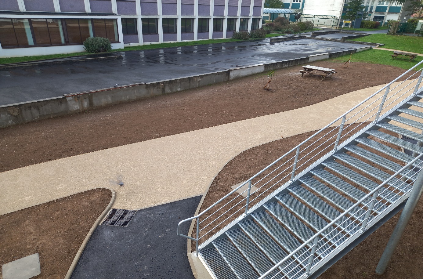 Entreprise familiale de Travaux public, voiries, réseaux divers & maçonnerie en Ile-de-France | S3R dans les Yvelines 78 Travaux de VRD et d’aménagement extérieurs à Epinay sous Sénart