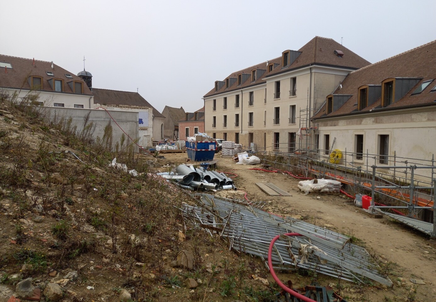 Entreprise familiale de Travaux public, voiries, réseaux divers & maçonnerie en Ile-de-France | S3R dans les Yvelines 78 Travaux de VRD et d’aménagement extérieurs à Monfort L’Amaury
