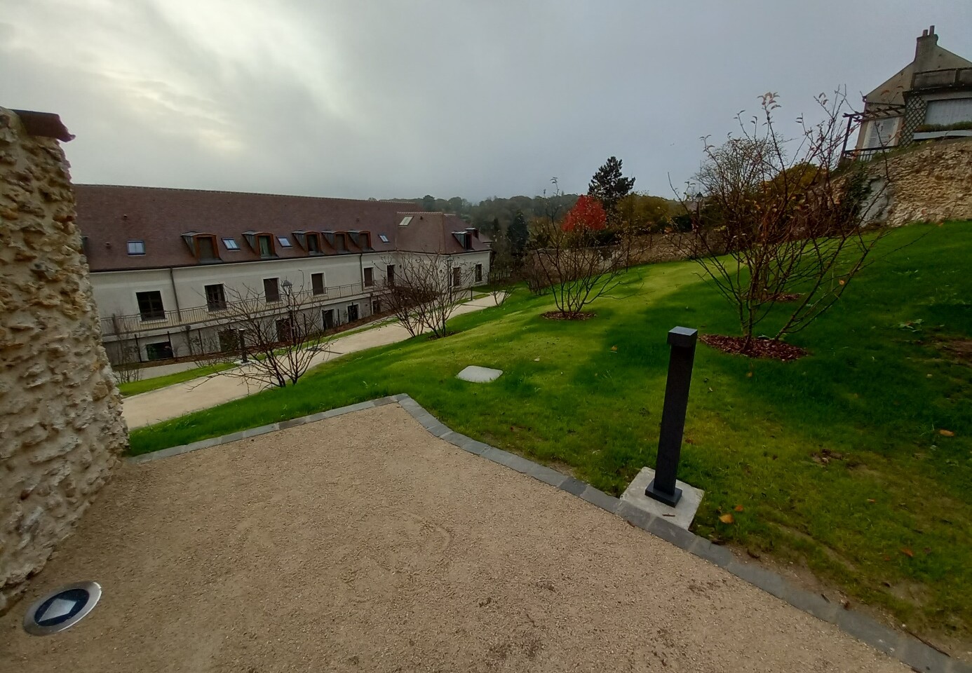 Entreprise familiale de Travaux public, voiries, réseaux divers & maçonnerie en Ile-de-France | S3R dans les Yvelines 78 Travaux de VRD et d’aménagement extérieurs à Monfort L’Amaury