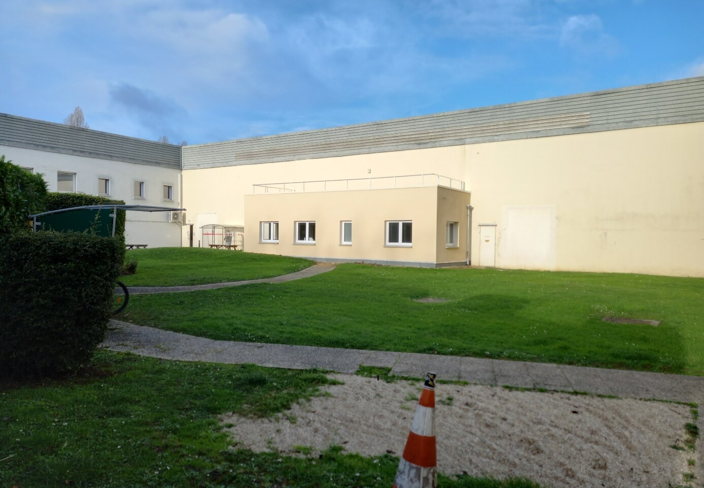Entreprise familiale de Travaux public, voiries, réseaux divers & maçonnerie en Ile-de-France | S3R dans les Yvelines 78 Création d’une extension à Trappes en Yvelines