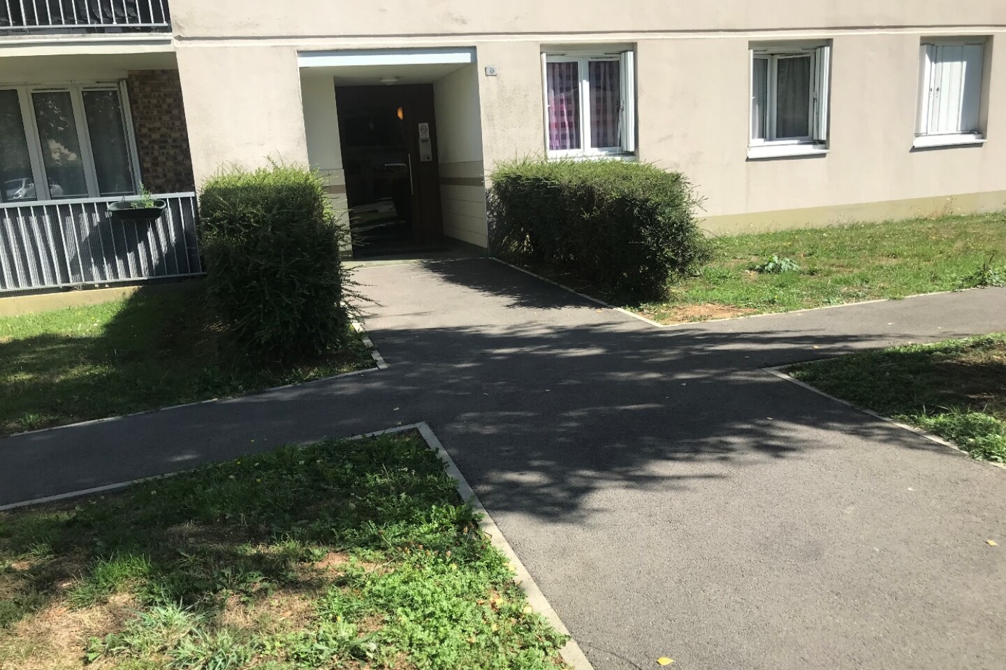 Entreprise familiale de Travaux public, voiries, réseaux divers & maçonnerie en Ile-de-France | S3R dans les Yvelines 78 Travaux de VRD à Montigny le Bretonneux