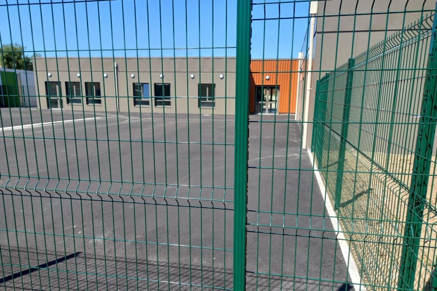 Entreprise familiale de Travaux public, voiries, réseaux divers & maçonnerie en Ile-de-France | S3R dans les Yvelines 78 Création d’une école : Grossœuvre et VRD à Linas
